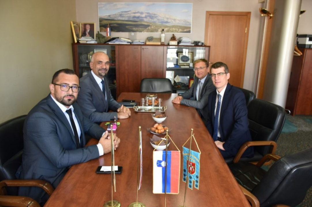 Veleposlanik Slovenije posjetio Šibenik: 'Slovenske tvrtke značajan su gospodarski subjekt u našoj županiji'