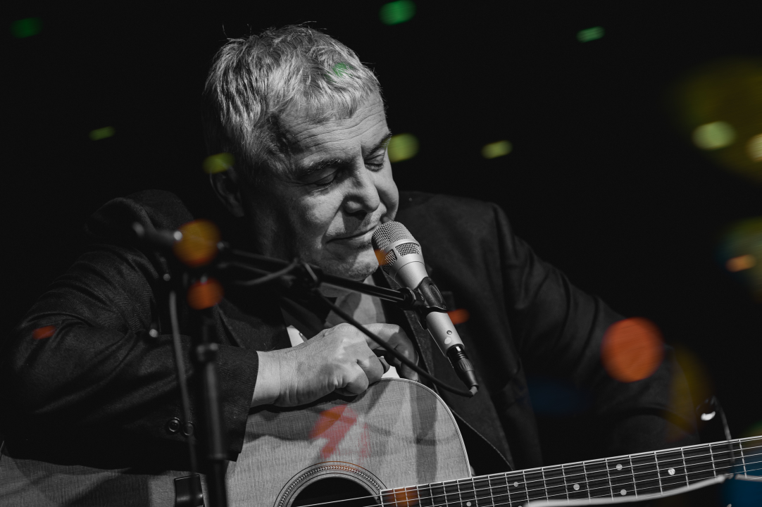 Arsenov prijatelj Zoran Predin u Kući umjetnosti Arsen oduševio glazbom i humorom 