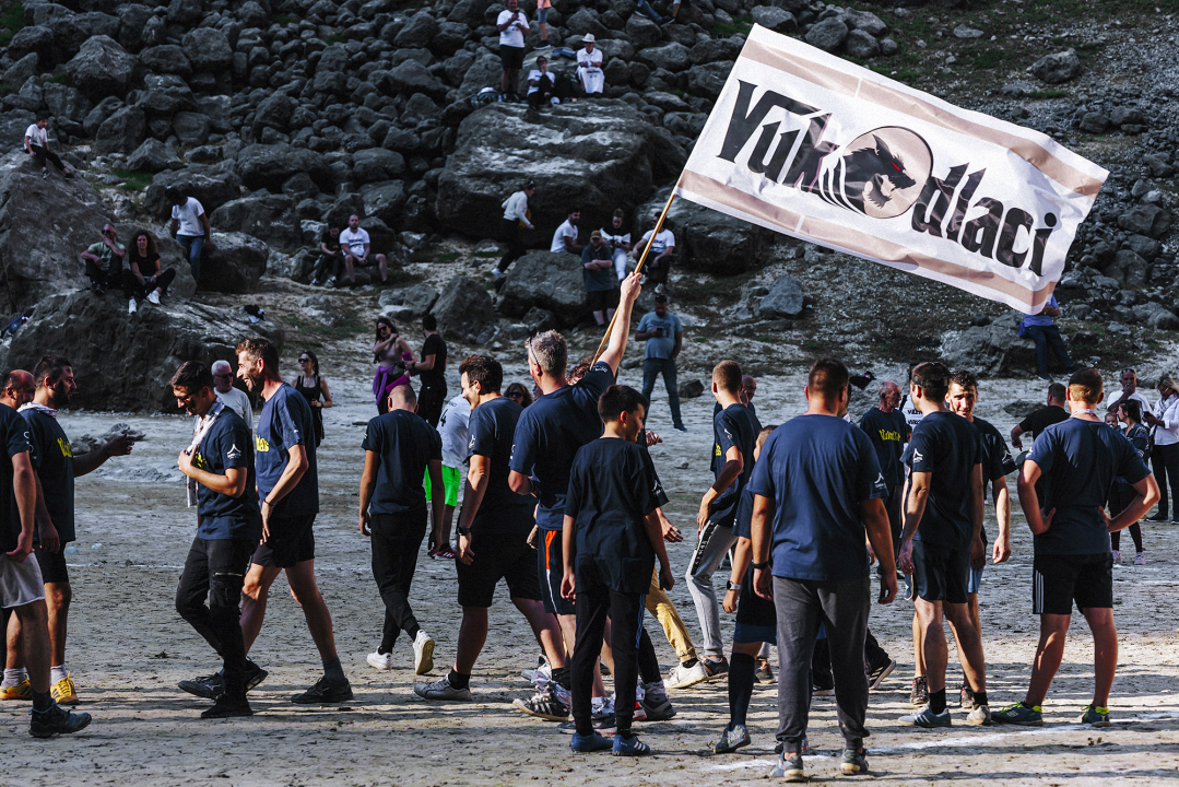 Nogometno rivalstvo traje već 79 godina: Okršaj Vukova i Vilenjaka na Modrom jezeru je spektakl!