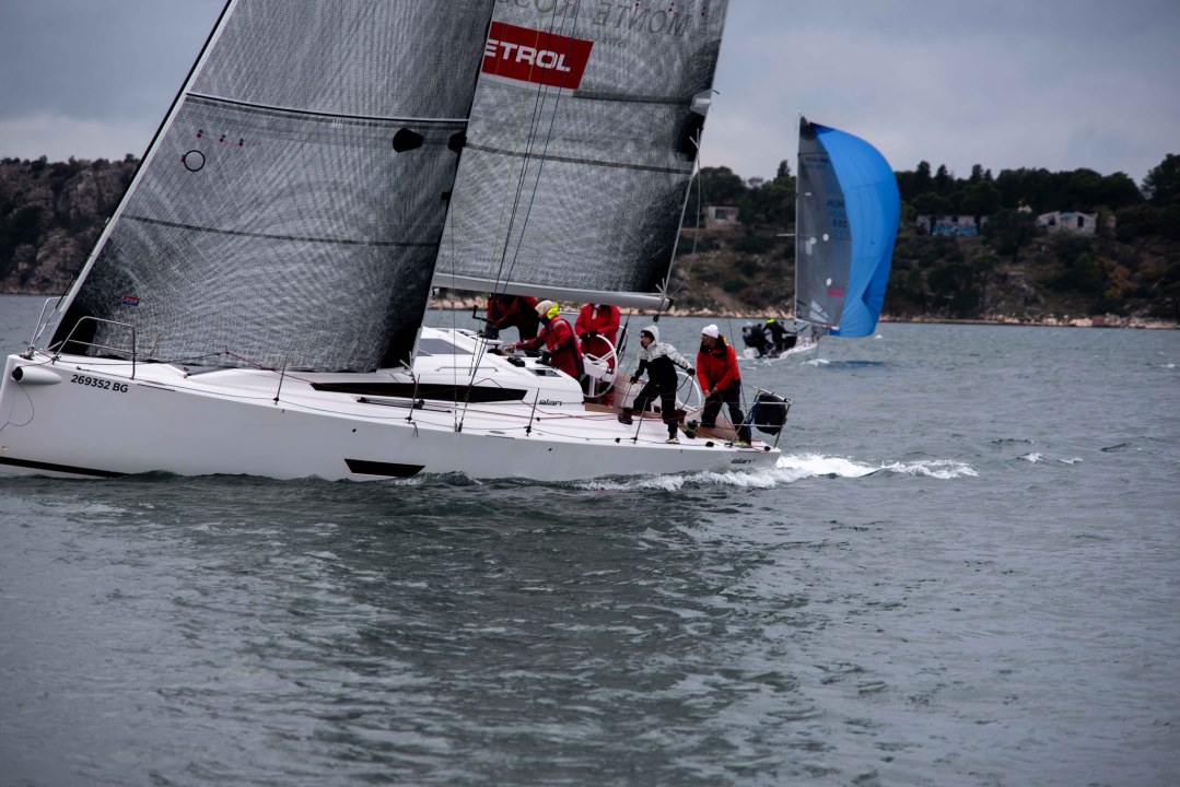 Ukupni pobjednik Šibenske regate krstaša je posada Gringa iz zadarskog JK Uskok