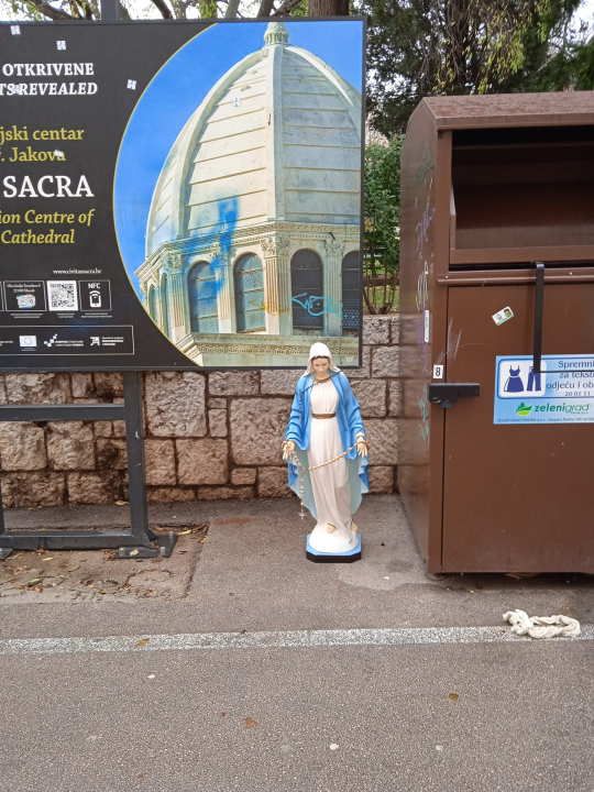 Nakon četvrtfinala s Brazilom netko je ukrao kip Bogorodice iz Gospe van Grada: Pronađen je na cesti pored kontejnera