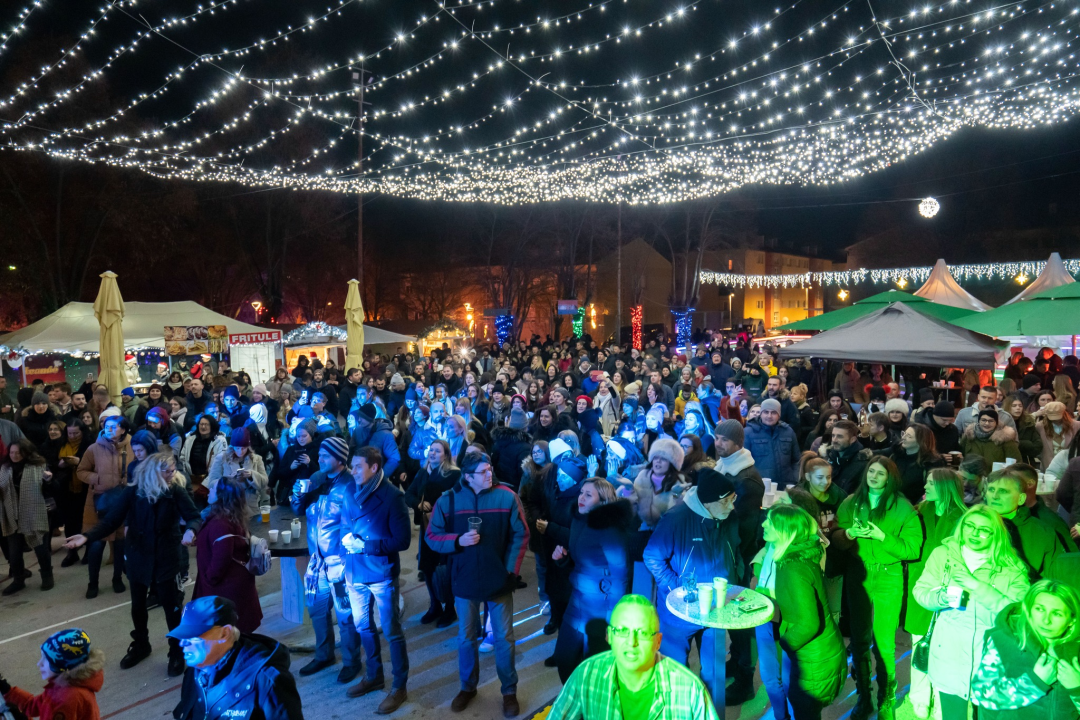 Popularni bend S.A.R.S. oduševio kninsku publiku