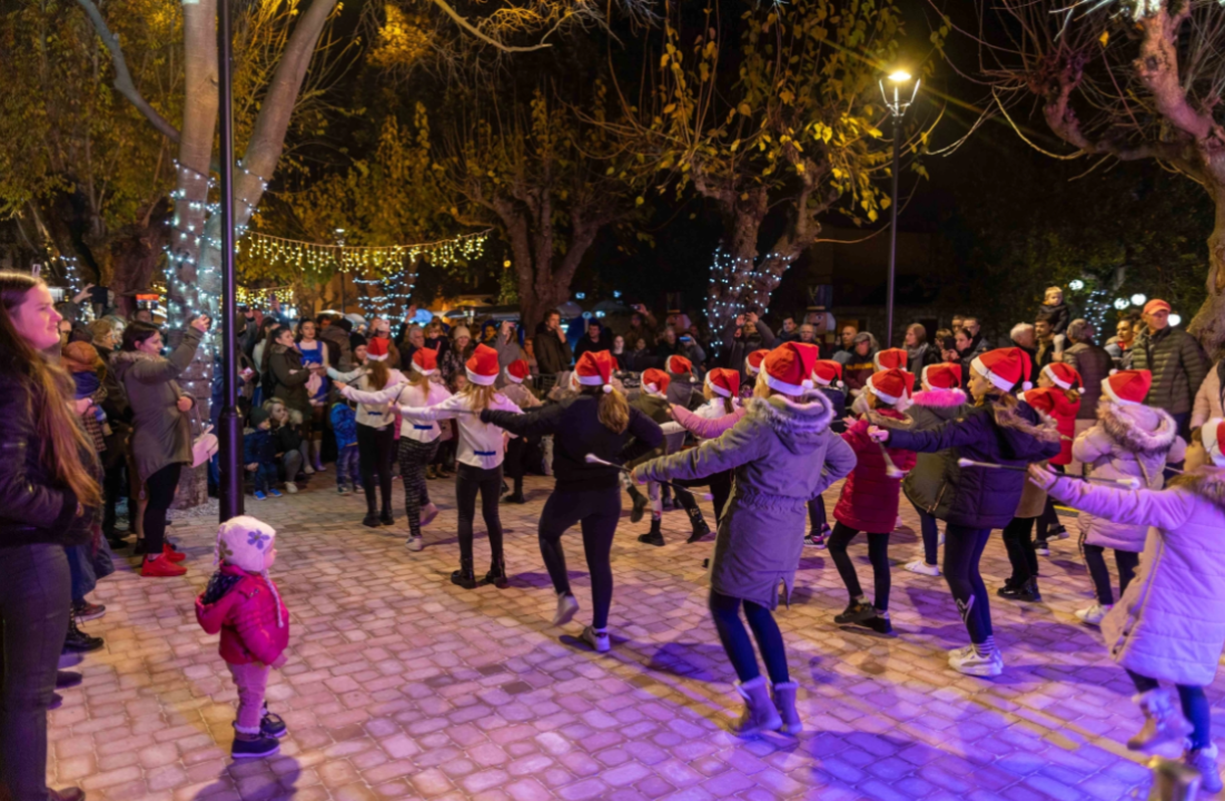 Koncertom Tomislava Bralića i klape Intrade  sinoć počeo Advent u Vodicama