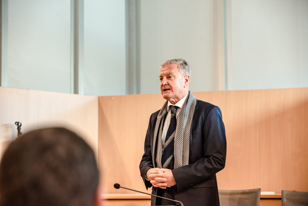 Burić studentima uručio ugovore o stipendiranju: 'Uvjeren sam da će se mnogi nakon diplome vratiti u Šibenik'