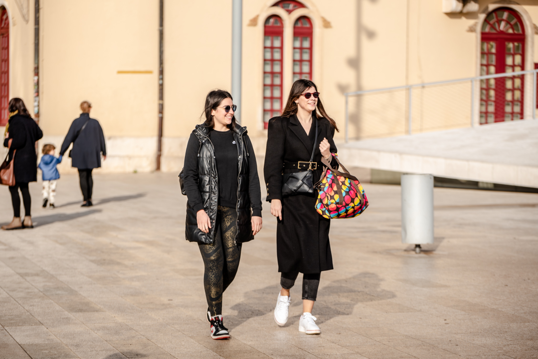 Lijepe Šibenčanke prošetale gradom i pokazale koji su modni komadi u trendu 