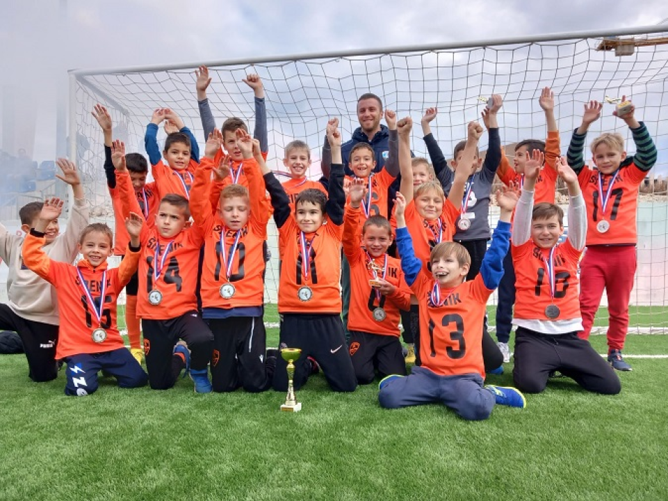 Mladi nogometaši Šibenika na 9. Vodice Cupu do dva zlata i dva srebra