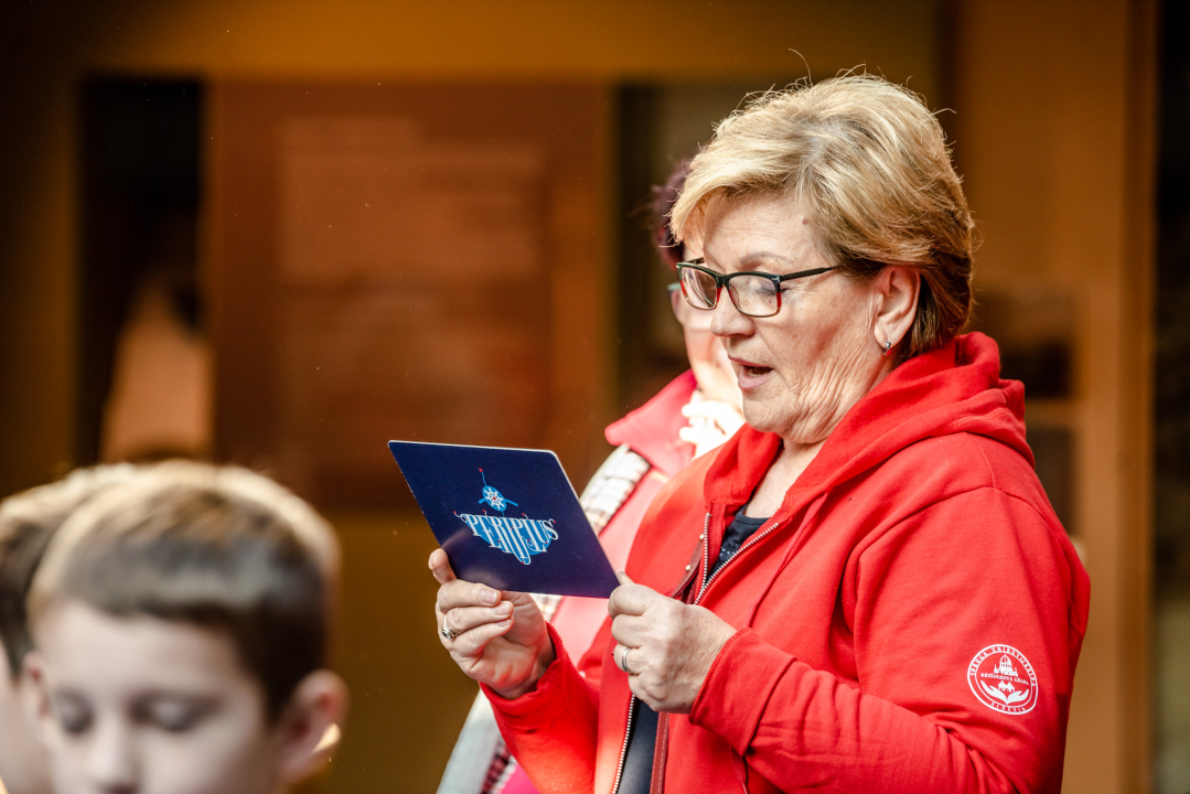 Noć muzeja u Šibeniku započela je slatko: Učenici napravili staru rimsku slasticu