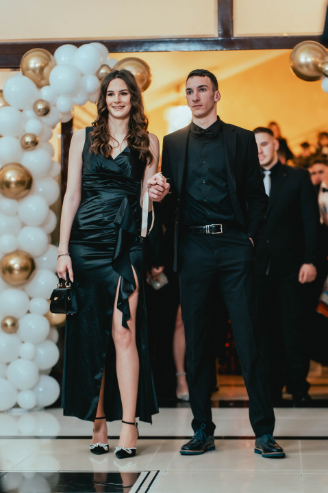 Učenici Prometno-tehničke škole Šibenik poput holivudskih zvijezda na maturalnom plesu (2)