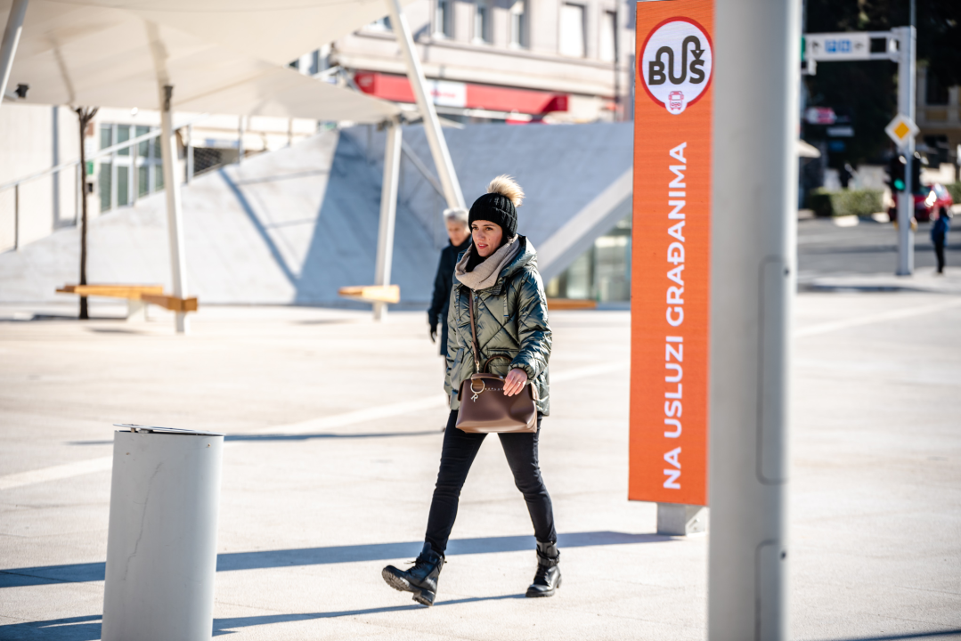 Ležerne i trendi kombinacije koje će vas osvojiti na prvu: Evo tko nam je ovaj tjedan upao u oko!