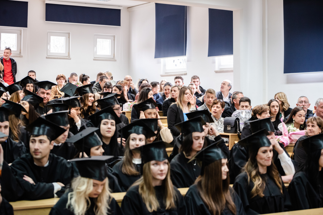 Svečana promocija studenata VUŠ-a: 'Vi ste budućnost naše zemlje i ona će biti onakva kakvom je vi oblikujete'