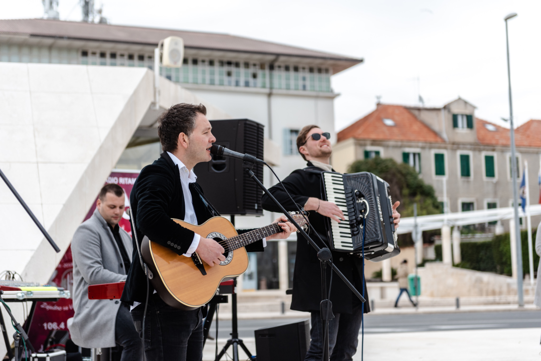 U povodu Međunarodnog dana žena na Poljani prava zabava za Šibenčanke 