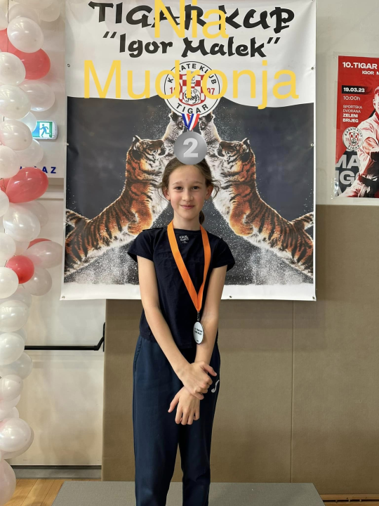 Odličan uspjeh Karate kluba Murter na turniru u Sisku