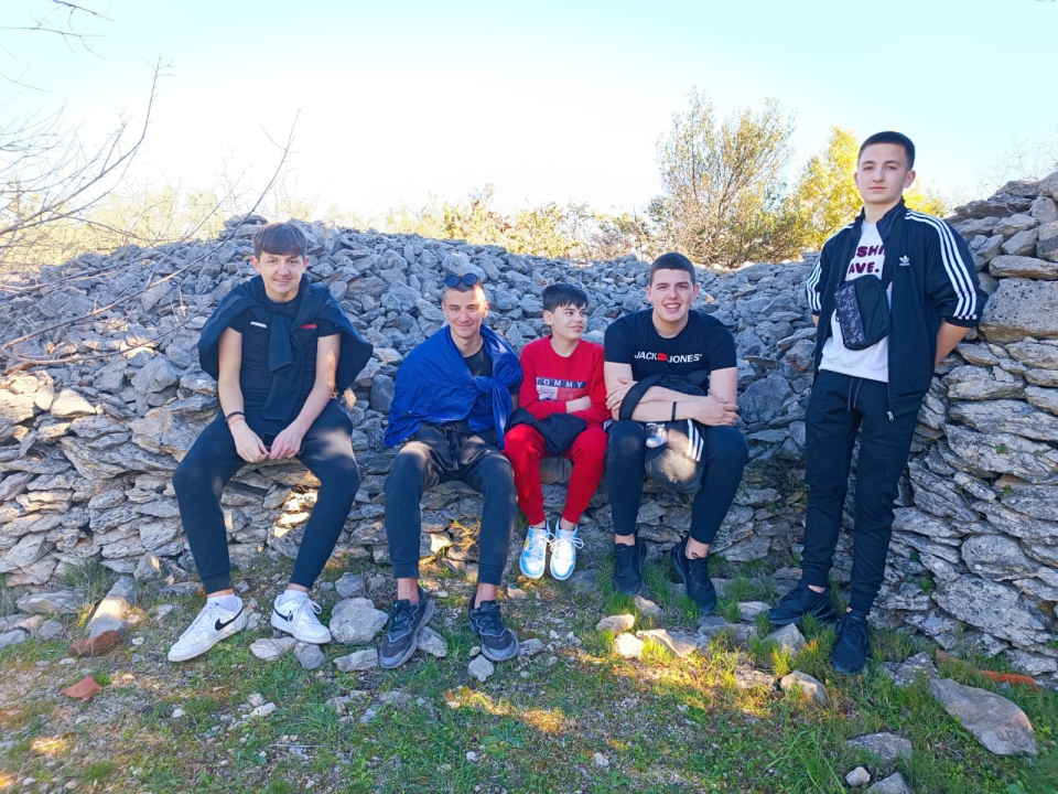 Križni put mladih Šibenske biskupije od katedrale do Okita