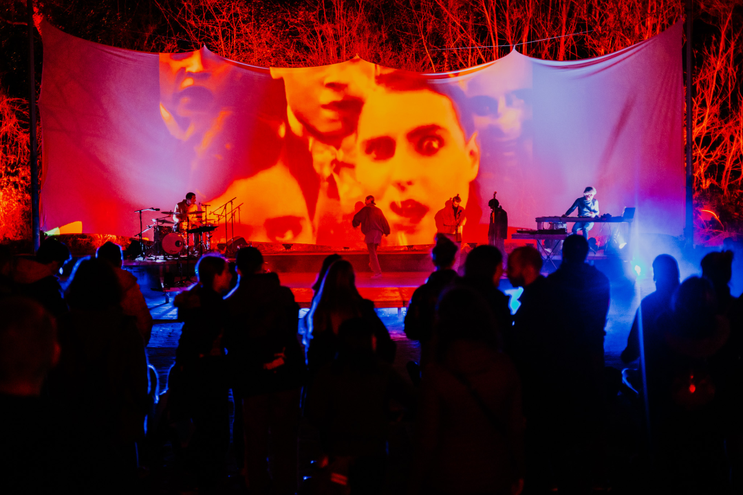 Šibenski vizualni spektakl za zatvaranje Festivala svjetla: Nevjerojatan spoj glazbe, svjetla i pokreta na Tuškancu