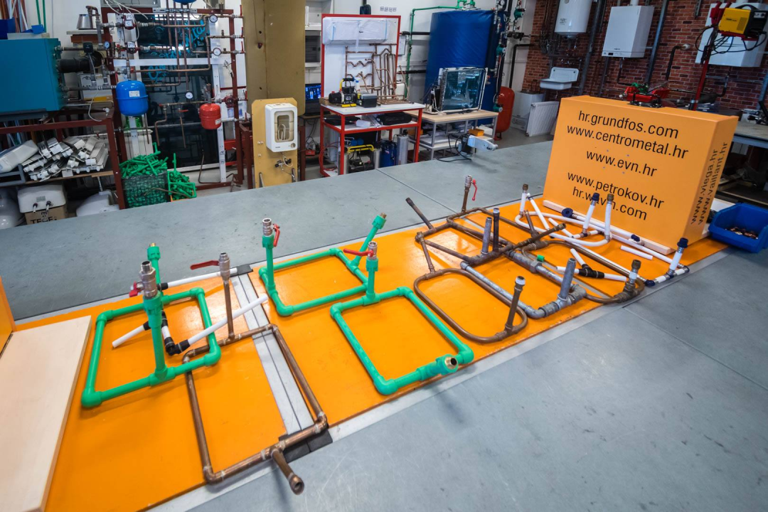 Ne znate koju srednju upisati? Ako želite steći zanat i brzo se zaposliti, odaberite Industrijsko-obrtničku školu!