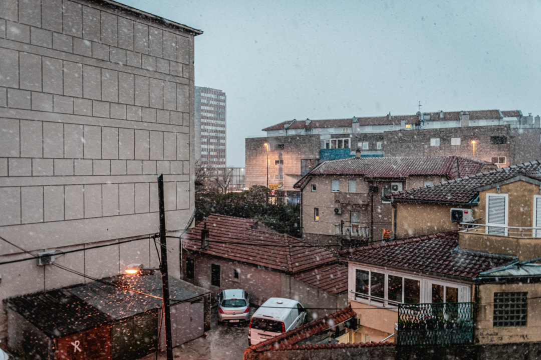 Na današnji dan prije dvije godine snijeg iznenadio Šibenčane, barem na kratko
