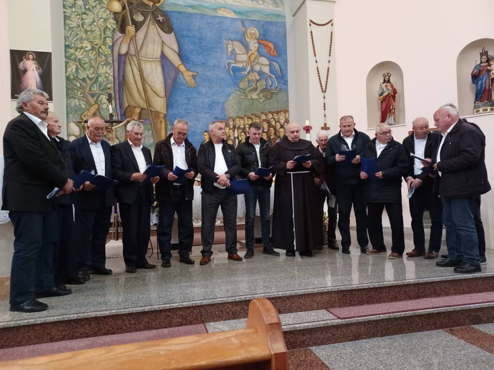 Održana 26. smotra crkvenog pučkog pjevanja Šibenske biskupije 'Puče moj' u Zatonu