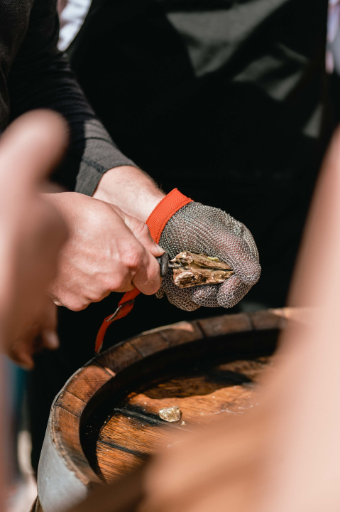 Uživajte u morskim delicijama kušaonice školjaka i vina Oyster22!