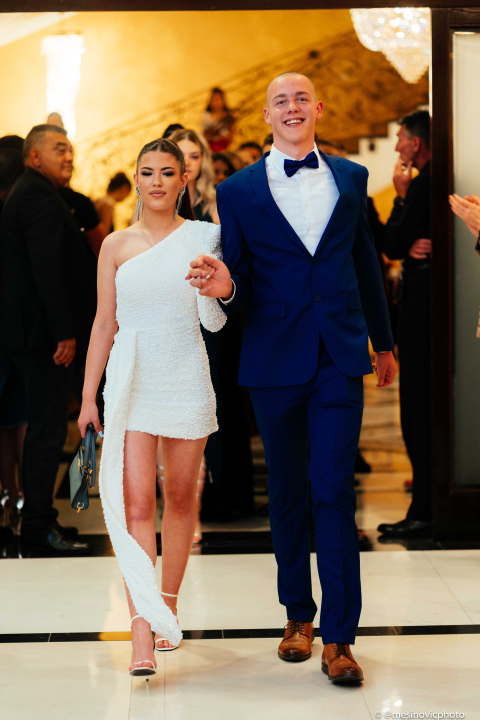 Zavirite na blještavi maturalni ples šibenske Industrijsko-obrtničke škole (2)