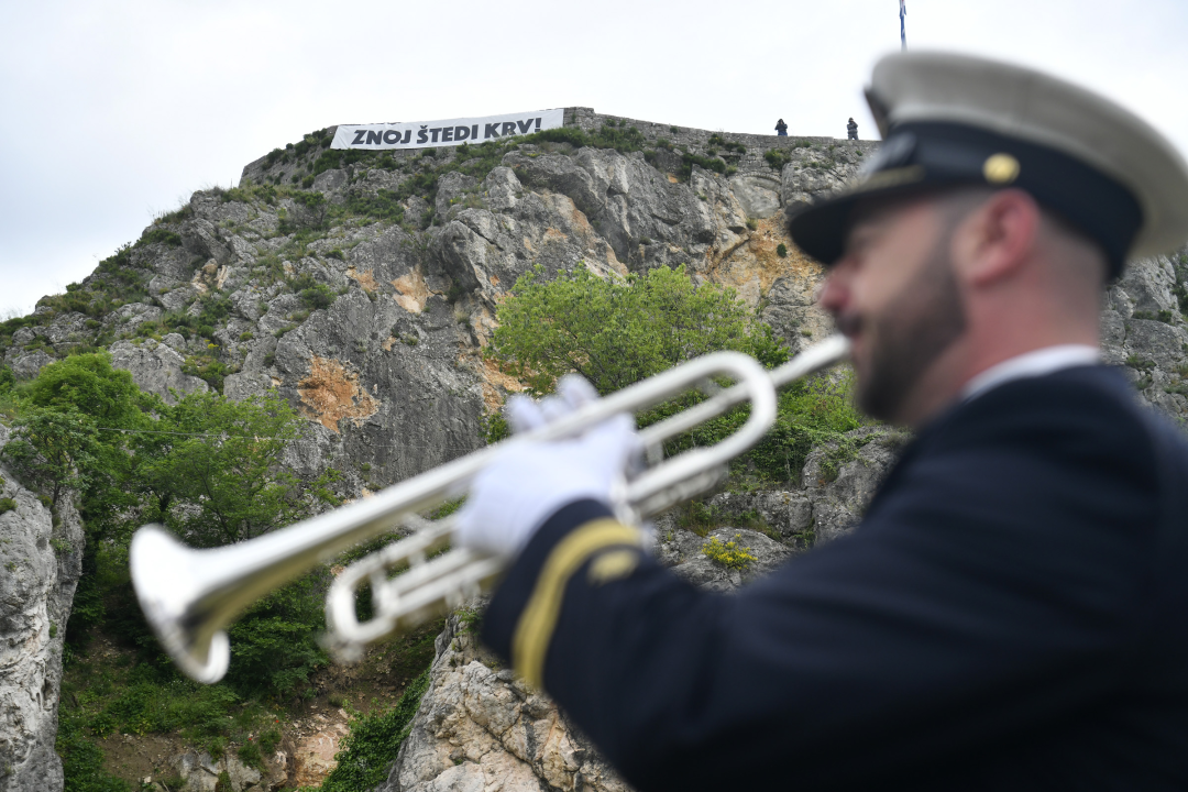  Svečanost na Kninskoj tvrđavi: Polaznicima obuke Središta za razvoj vođa uručene diplome 