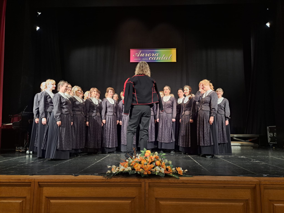 Dvije zlatne plakete za Kolaše na međunarodnom natjecanju zborova Aurora cantat u Karlovcu