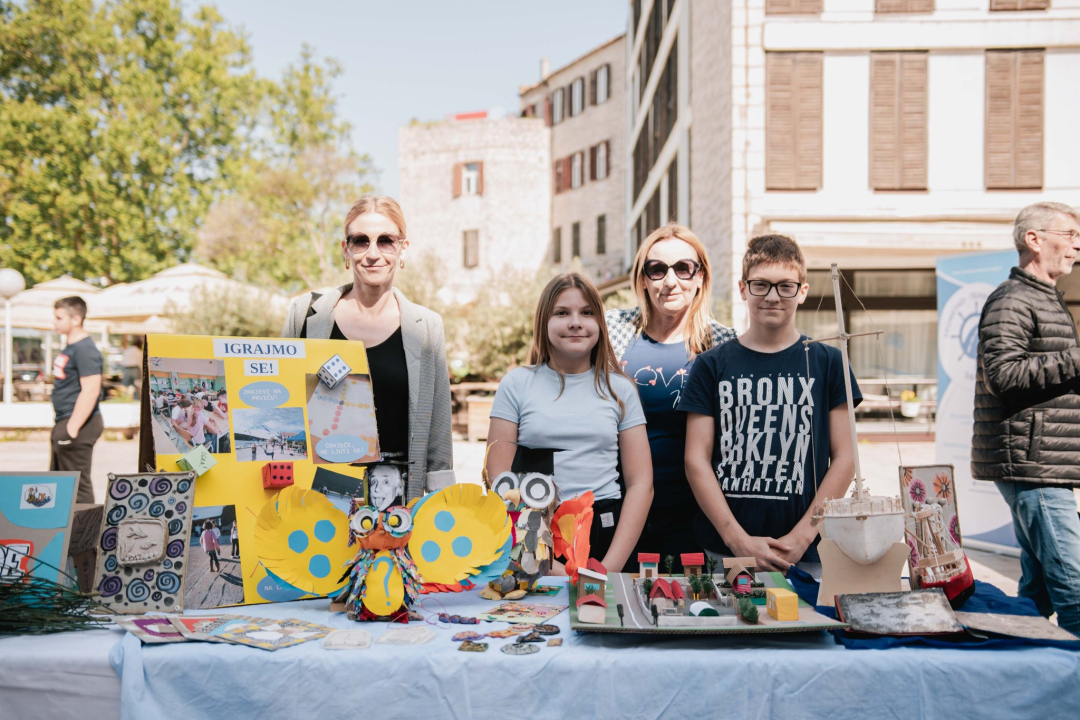Učenici srednjih i osnovnih škola obilježavaju Dan Šibensko-kninske županije: 'Nadam se da ćete svi tu ostati' 