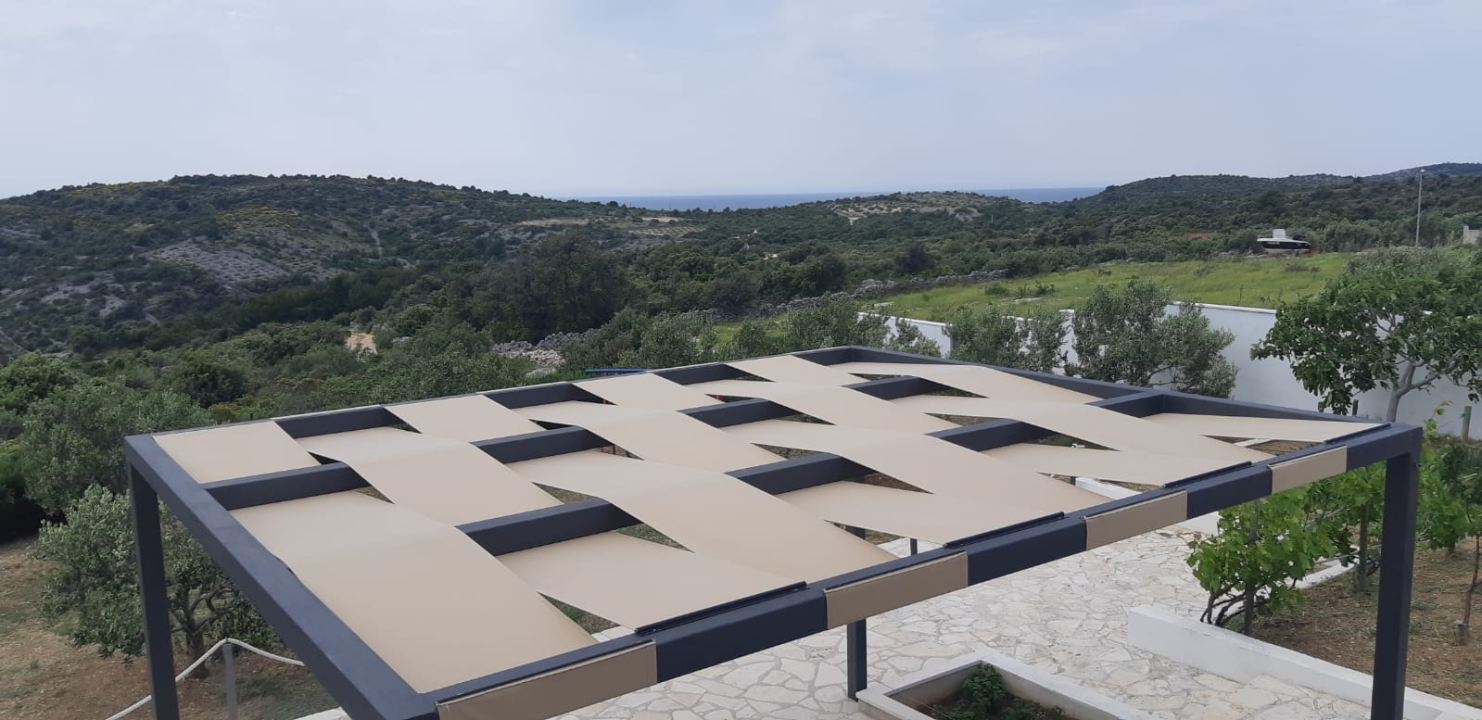 Uredite svoj balkon ili terasu kvalitetnom tendom po mjeri! 