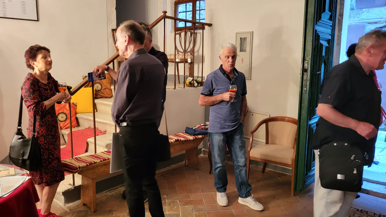 Priča o 'najluđoj' šibenskoj obitelji: Od havajskog kralja i izopćenog nadbiskupa do gradonačelnika Šibenika i rekordera u letenju