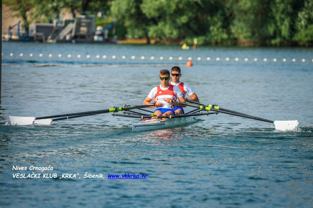 Veslači i veslačice VK 'Krka' sudjelovali na tradicionalnoj 25. međunarodnoj JUMBO regati  
