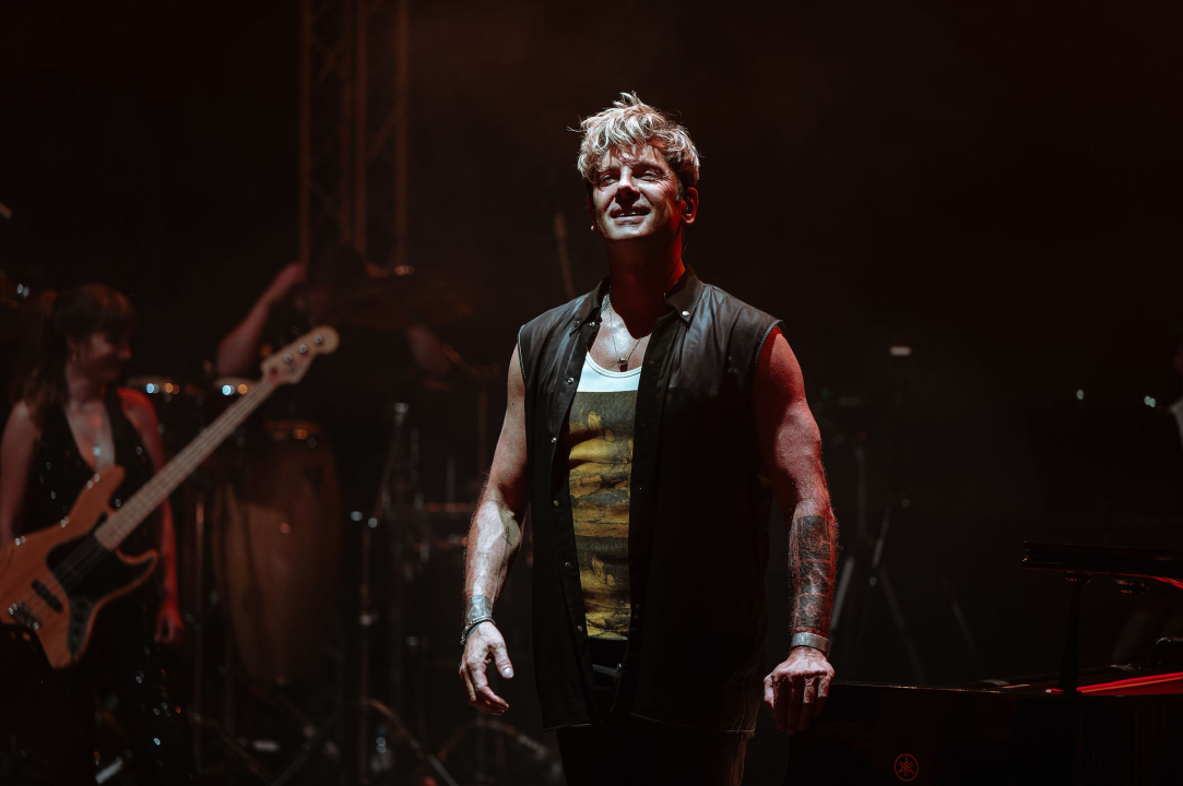 Maksim Mrvica impresivnim koncertom na tvrđavi sv. Mihovila potvrdio svoj zvjezdani status 