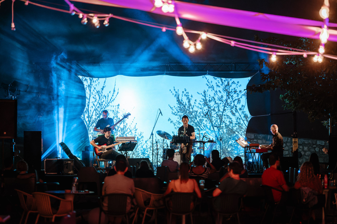 Zalazak, 'buka' i urbane projekcije: Bruna Matić predstavila audio-vizualni projekt NOISE