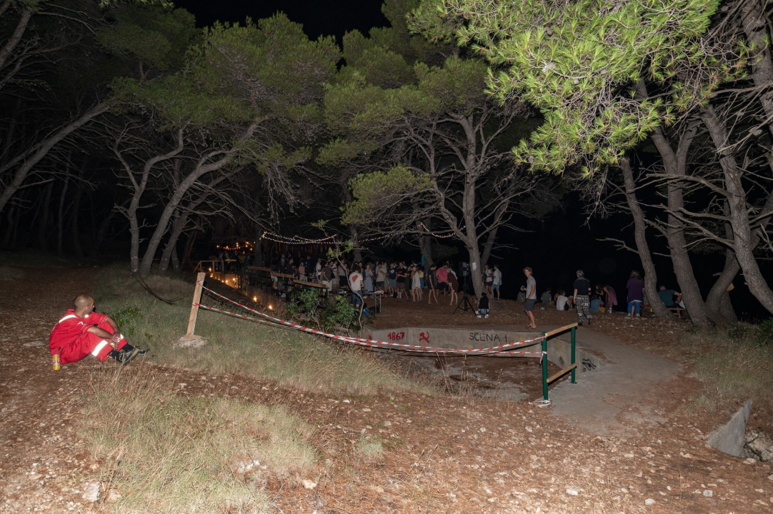 Zbog ove fotogalerije pokajat ćete se što niste otišli na Zlarin Street Music Festival!