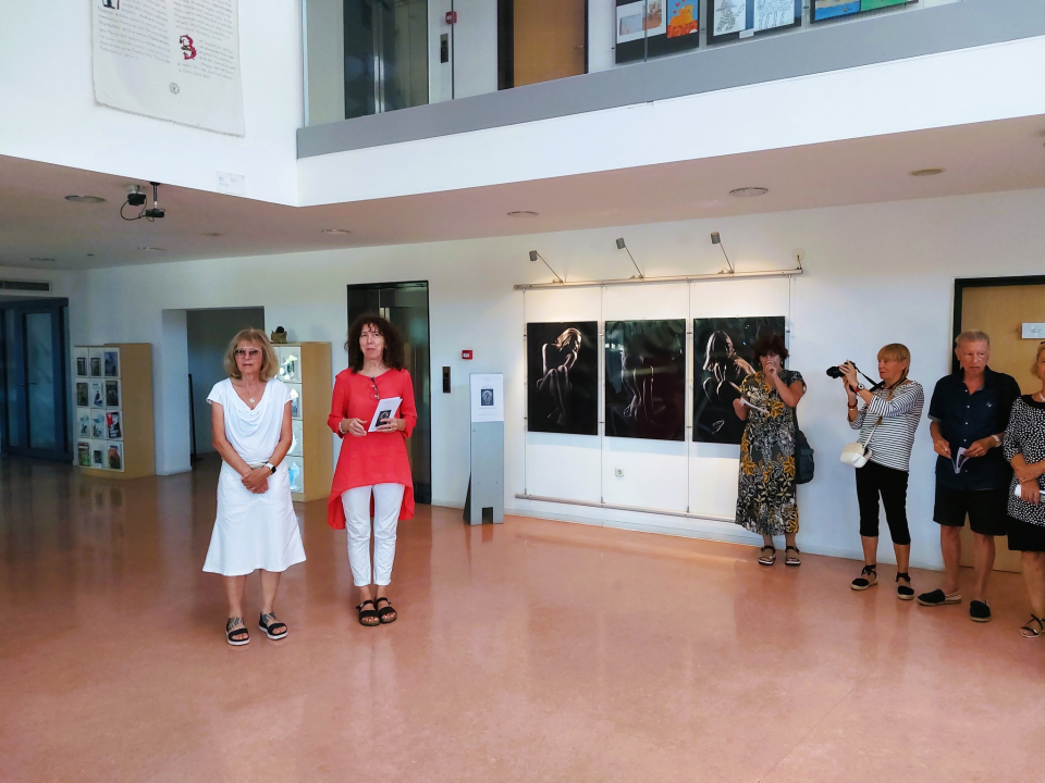 U knjižnici otvorena izložba 'Ženski akt'