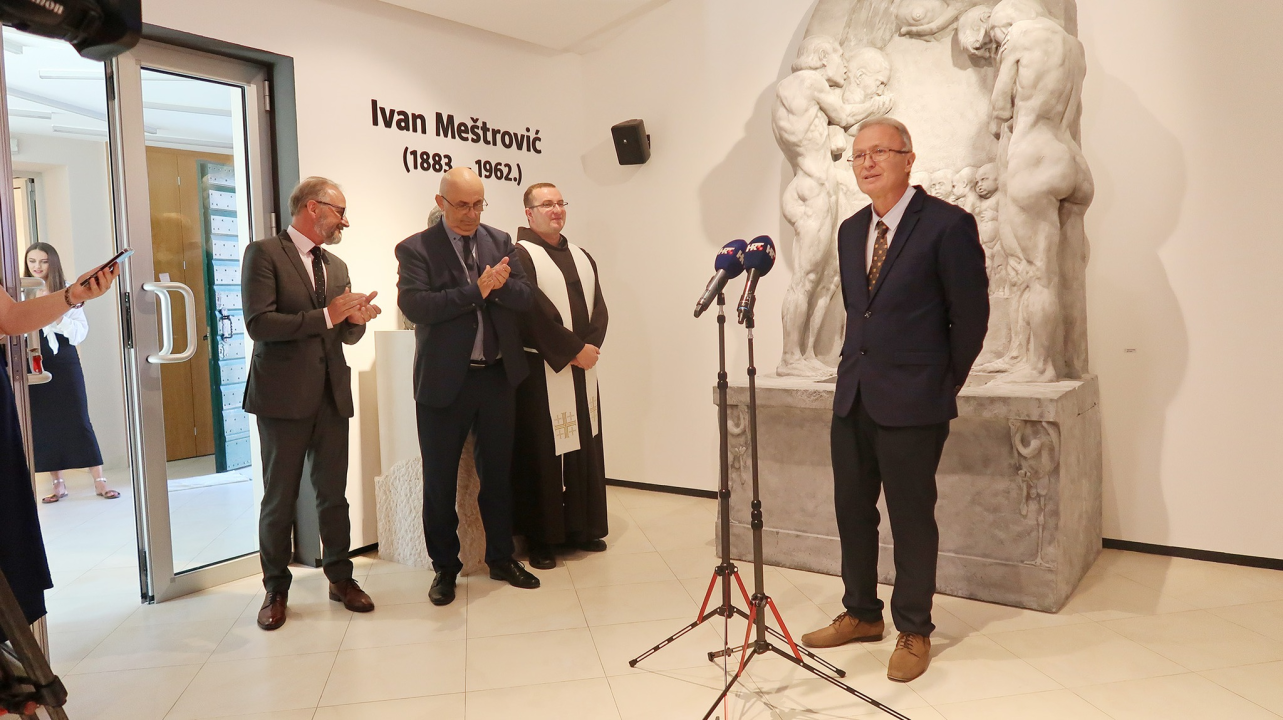 Gradski muzej Drniš dobio novi stalni postav: Izložena neprocjenjiva zbirka Ivana Meštrovića