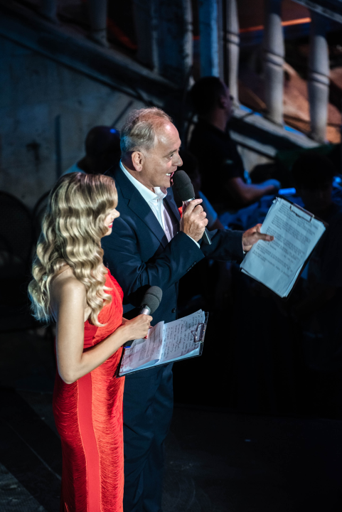 Prva večer Šansona prošla u znaku Vice Vukova: Idealan ambijent za legendarne pjesme šibenskog slavuja