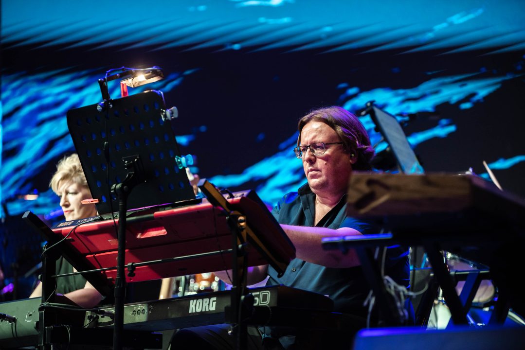 Prva večer Šansona prošla u znaku Vice Vukova: Idealan ambijent za legendarne pjesme šibenskog slavuja