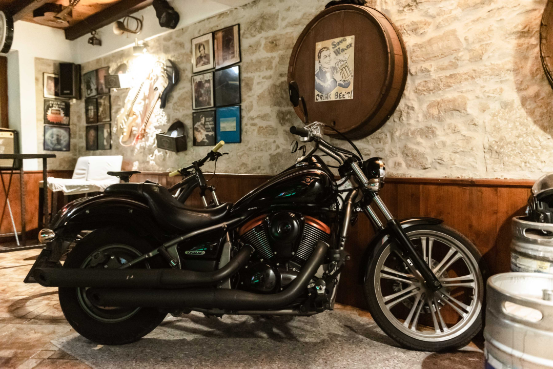 Rock'n'roll, finger food i kokteli: Stray Cat mjesto je koje morate posjetiti! 