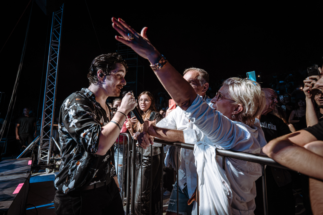 Parni Valjak raspjevao i rasplesao publiku na tvrđavi