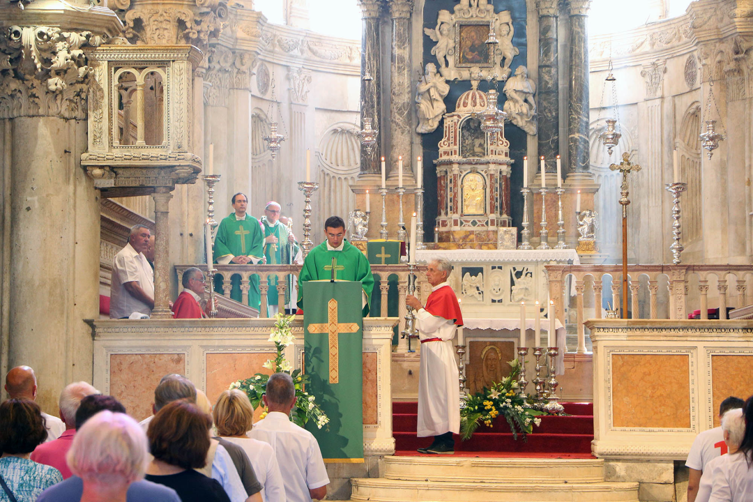 U katedrali slavljena misa za preminule branitelje i biskupa Badurinu
