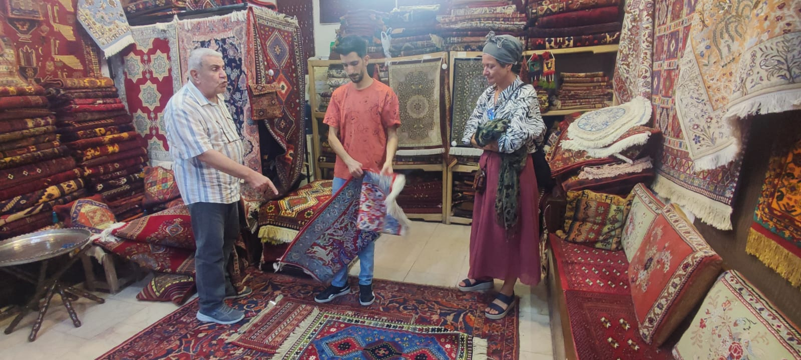 Petnaest planinara iz Šibenika krenulo u osvajanje najvećeg vrha u Iranu: Njih devetero je uspjelo!