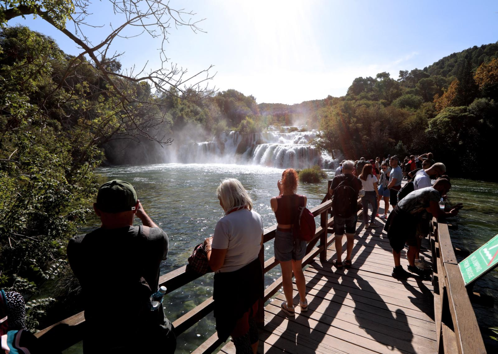 Zakoračili smo u jesen, ali Skradinski buk i dalje je pun: Teško je odoljeti toj romantičnoj prirodi