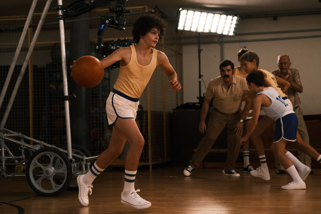 U Šibeniku se zahuktalo snimanje filma o Draženu Petroviću: Pogledajte fotografije sa seta