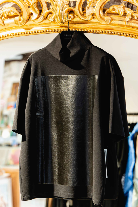 U Galeriju Juraj Dalmatinac stigle zimske kolekcije dizajnerske odjeće i nakita