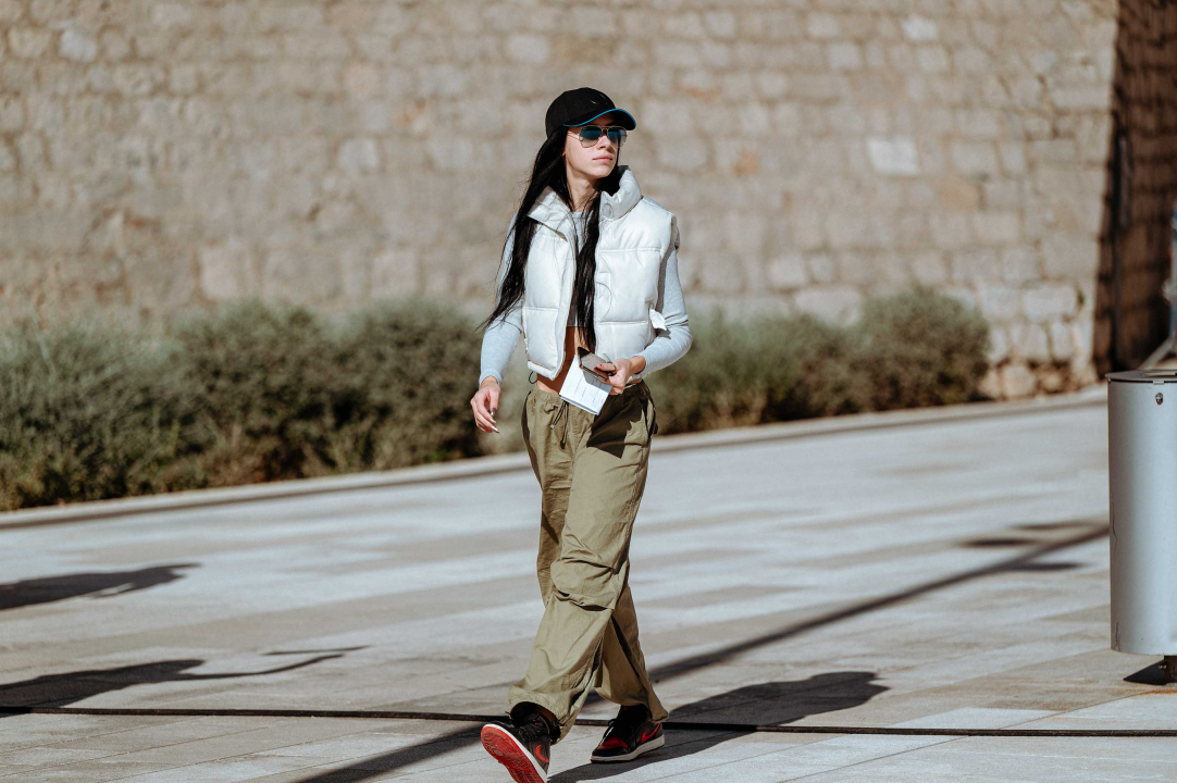 Moda godine ne broji: Ove dame modnim odabirom oborile su centar grada! 