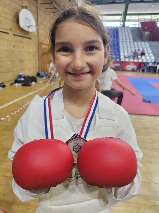 Vodički karataši na međunarodnom turniru osvojili 35 medalja