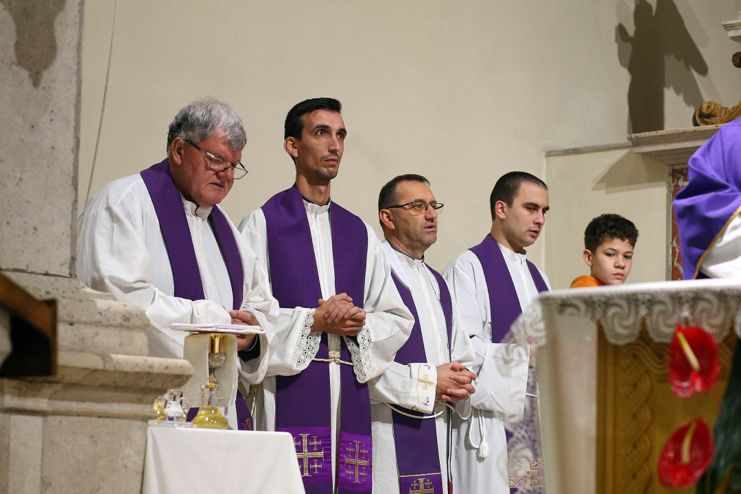 Deseta obljetnica smrti don Frane Šimata: Misu zadušnicu predvodio biskup Glasnović