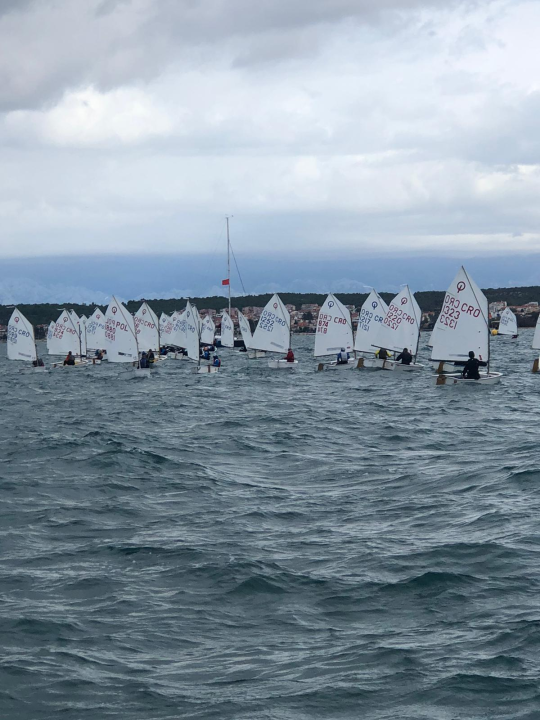 Novoosnovani JK Šibenik nastupio na regati u Zadru: Dobri rezultati po izazovnim vremenskim uvjetima