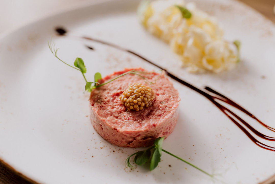 Bistro 'Kod Starog' ima novi meni i vrhunskog chefa Nikolu Knežića!