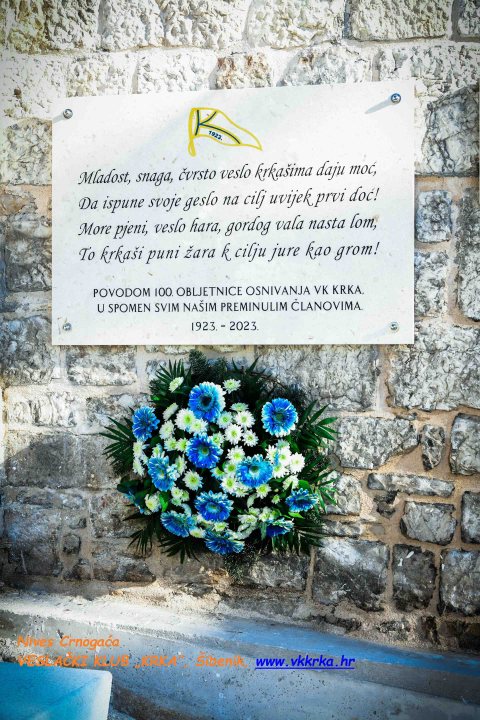Na sv. Ani otkrivena ploča preminulim članovima Veslačkog kluba Krka