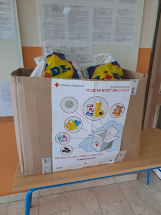 Crveni križ Vodice i solidarnost na djelu: Akciji se pridružile i osnovne škole